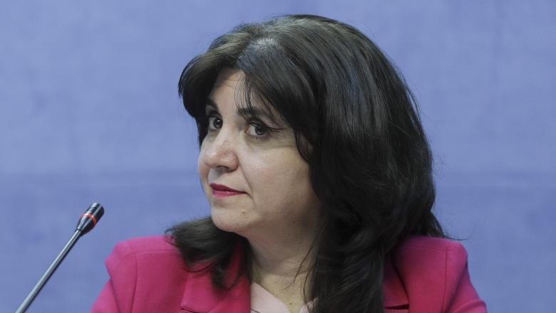 Cum vor susţine examenele de Bacalaureat sau Evaluare naţională elevii diagnosticaţi cu COVID-19?