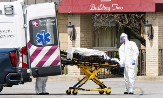 Peste 2.400 de decese în ultimele 24 de ore în SUA, cea mai afectată ţară de pandemie