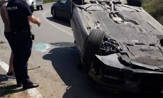 Intrăm în "normalitate"? Mașină cu roțile-n sus pe centura Grigorescu-Florești
