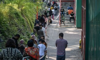 Coadă de peste un kilometru pentru alimente gratuite, în unul dintre cele mai bogate oraşe din lume
