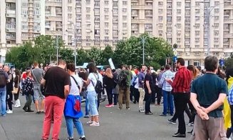 Protest în Piața Victoriei impotriva măsurilor Guvernului