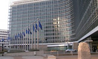 Comisia Europeană va propune o combinaţie de împrumuturi şi granturi pentru planul de relansare