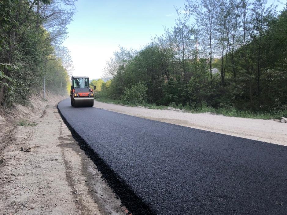 Se suplimentează bugetul pentru reparații la drumurile Clujului