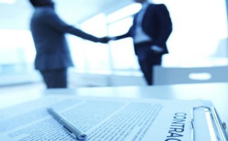 Peste 424.300 de contracte de muncă încetate de la declararea stării de urgenţă