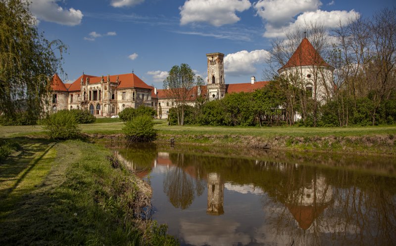 Castelul Bánffy din Bonțida își deschide din nou porțile pentru vizitatori