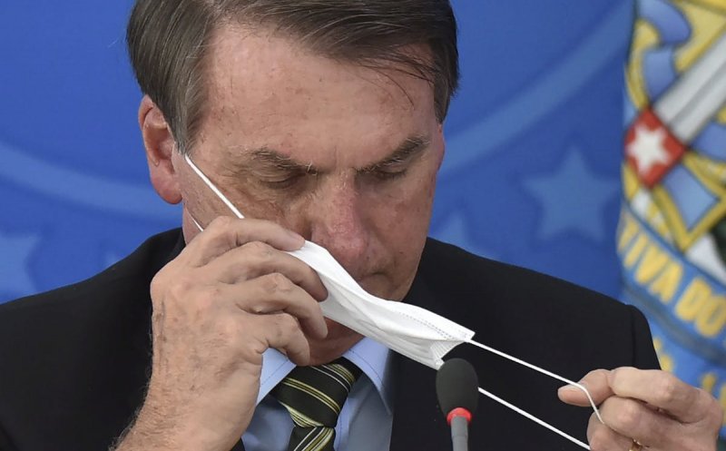 Jair Bolsonaro ameninţă cu retragerea Braziliei din OMS: "Nu avem nevoie de persoane din exterior pentru a-şi exprima părerile despre sănătatea de aici"