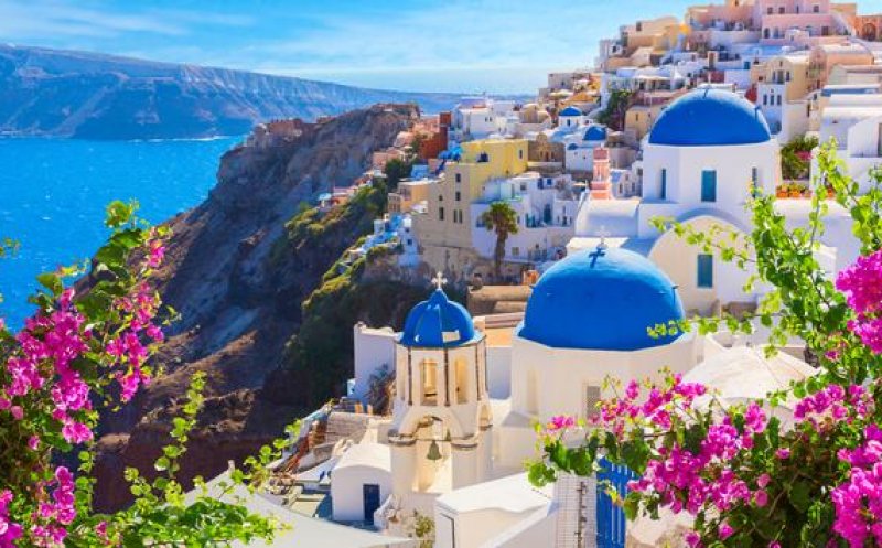 Îngrijorare în Grecia după creşterea numărului de infectări. O treime din cazurile noi sunt persoane venite din străinătate