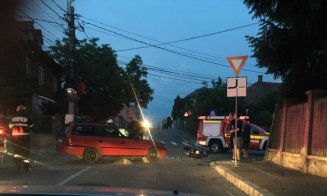 Intersecția "problematică" din Între Lacuri mai face o victimă. Motociclist dus la spital