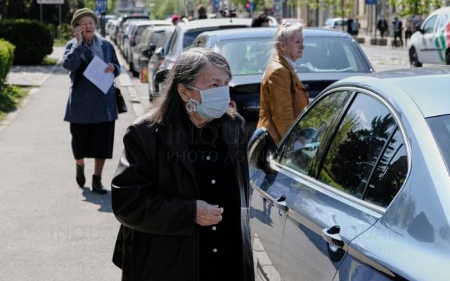 Numărul de cazuri şi a deceselor în creştere amână revenirea la normalitate