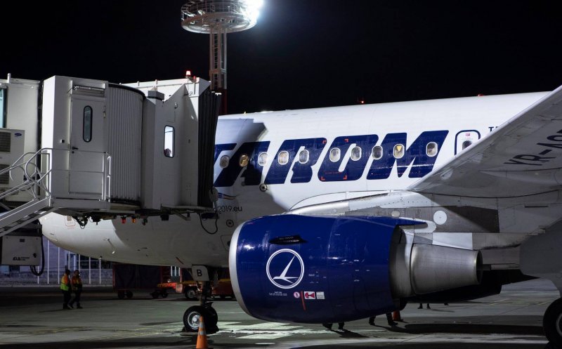 Concedieri în masă la TAROM. Pleacă 374 de oameni
