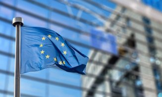Uniunea Europeană îşi amână decizia în privinţa redeschiderii frontierelor