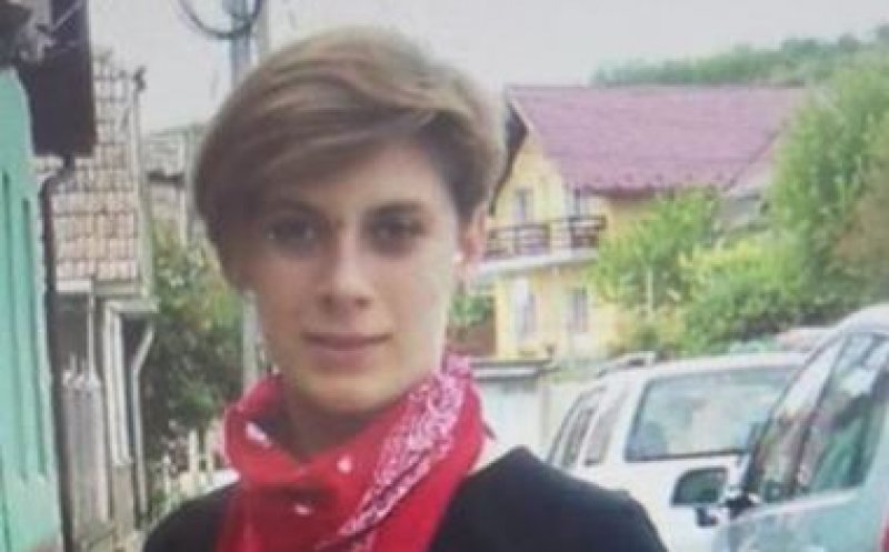 Adolescentă din Cluj dată DISPĂRUTĂ. Ați văzut-o?