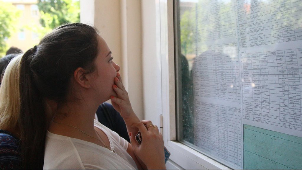 Elevii de 10 de la BAC, felicitați de primar: ”Bravo lor! Au contribuit ca Clujul să fie unde îi e locul”