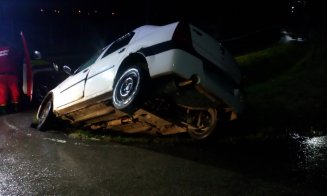 Accidentele s-au ţinut în lanţ pe şoselele Clujului astă noapte