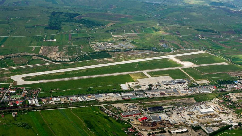 Victorie în instanță a Aeroportului. Se suspendă ratele creditului de 45 de milioane de lei pentru 9 luni