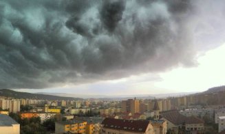 Cod galben la Cluj. Vijelii, ploi torențiale și grindină