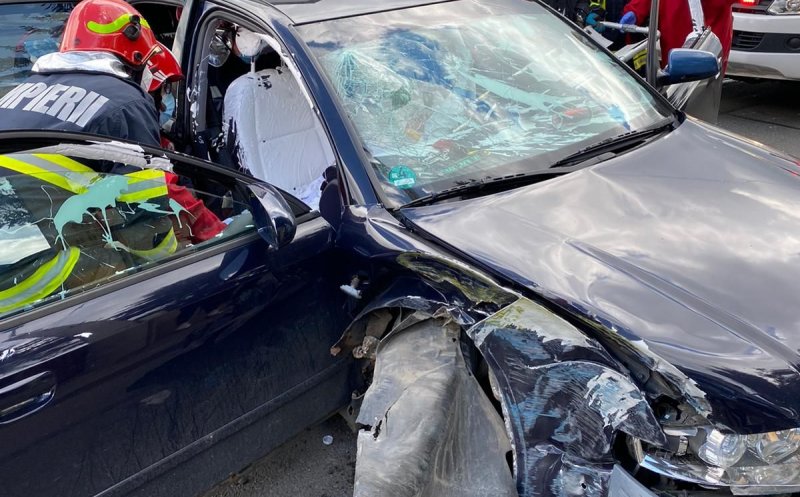 Accidente în serie la Cluj! Tamponare pe Oașului. O tânără a rămas încarcerată