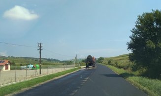Au început lucrările de asfaltare pe drumul Viișoara – Ceanu Mare – Frata