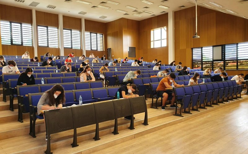 Admitere UMF Cluj: Viitorii eroi în halate albe şi-au aflat notele