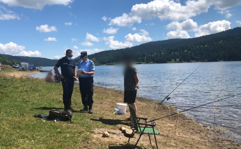 Razie la Beliș. Controale la ambarcațiuni și pescari
