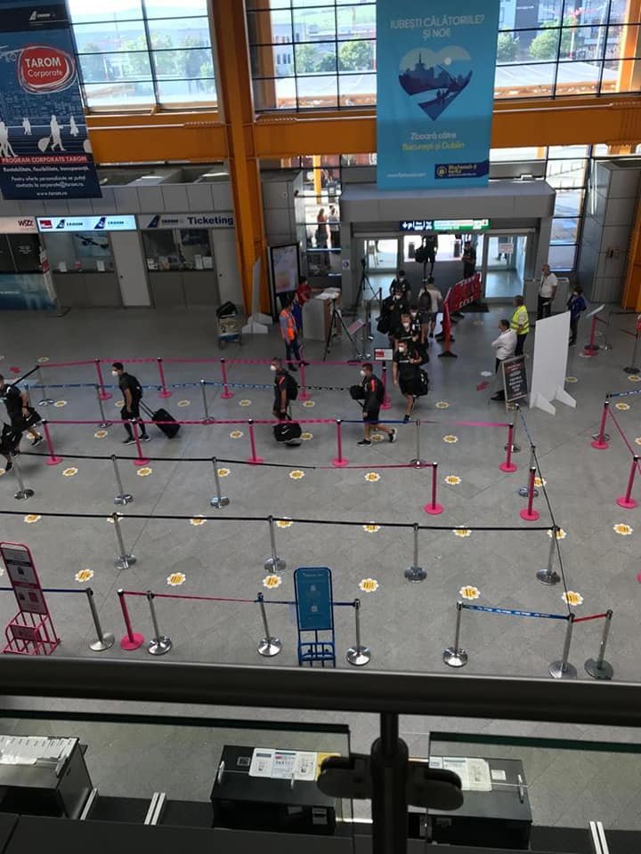Aeroportul Cluj reduce timpii de așteptare: declarație pe proprie răspundere online