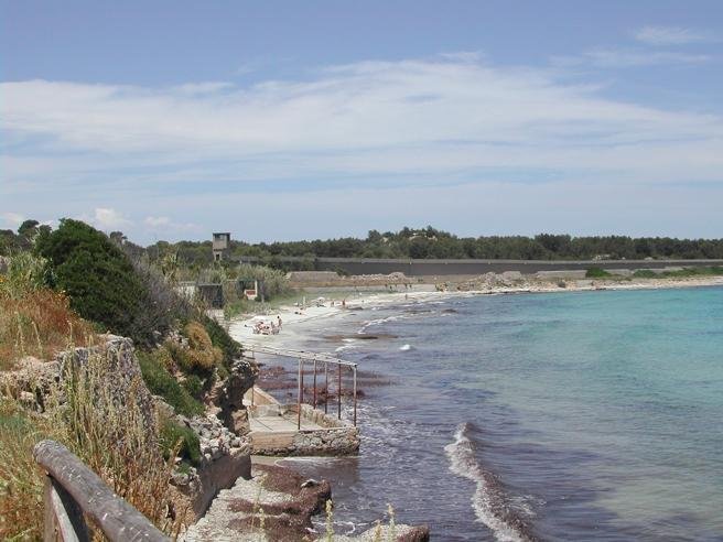 Doi deţinuţi români au ajuns eroi în Italia, salvând o fată de la înec