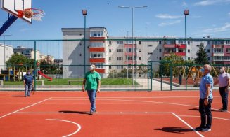 Încă un parking finalizat la Cluj. Mănăşturenii se pot bucura de o terasă verde, teren de sport și spațiu de joacă pe Mogoşoaia