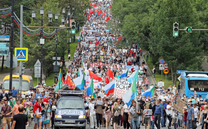 "Putin, bea nişte ceai". Proteste anti-Kremlin faţă de presupusa otrăvire a lui Navalnîi