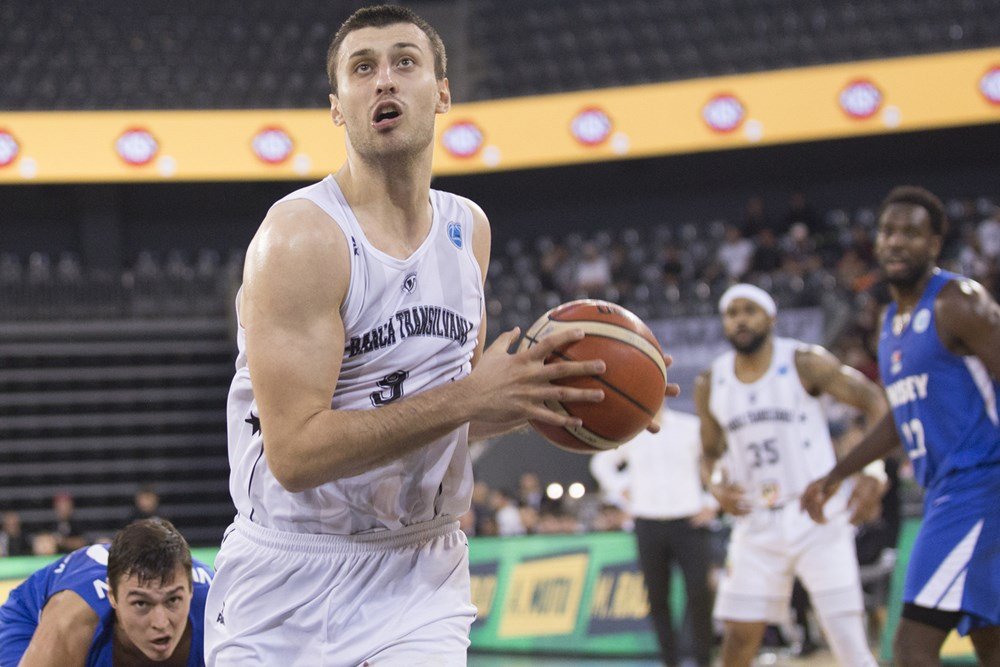 Karlo Zganec a fost operat cu succes la umăr