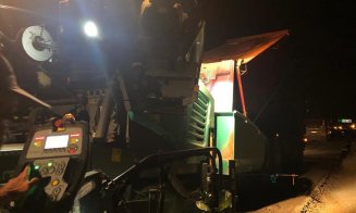 Pe Autostrada Sebeș - Turda se asfaltează în nocturnă