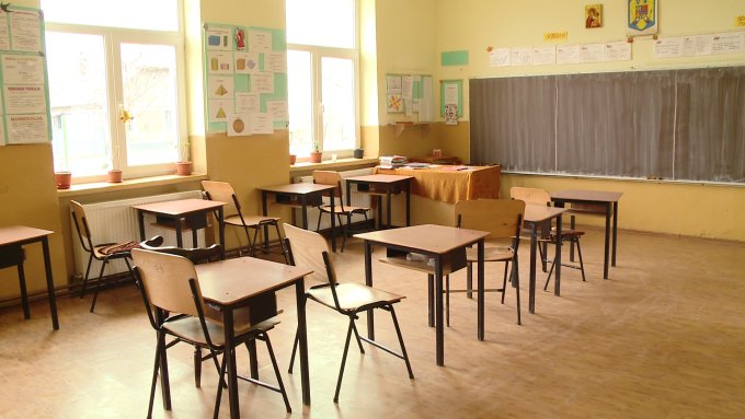 Părinte al unui elev de la "George Coşbuc": E ok să închidem şcoala pentru alegeri, dar nu e ok s-o închidem pentru sănătatea noastră?
