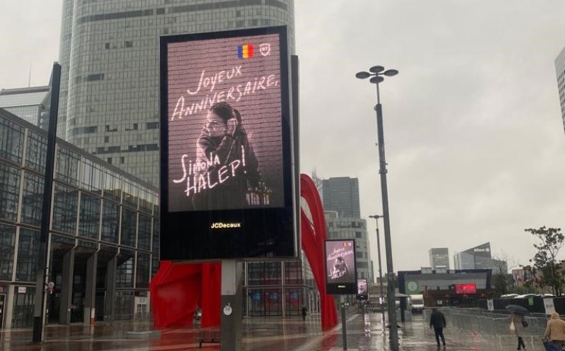Dedicație în sute de exemplare de la Cluj pentru Halep, pe străzile Parisului. A fost cu noroc