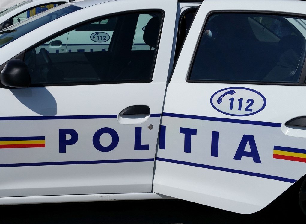 Adolescentă rănită în urma unui accident provocat de un tânăr băut și fără permis