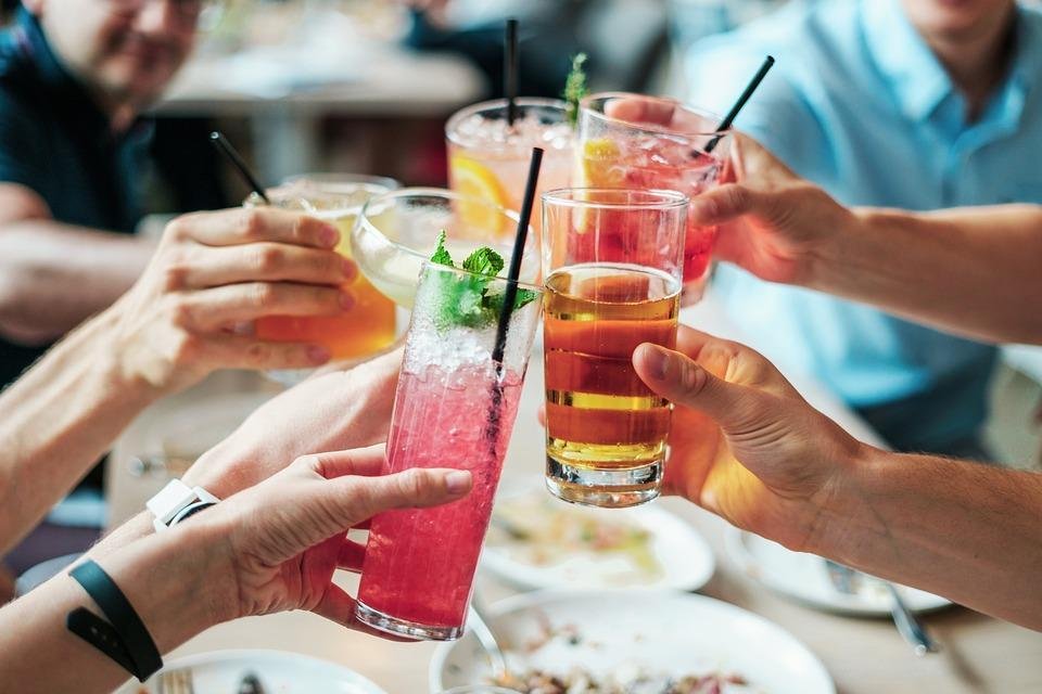 Prefectul, către proprietarii de restaurante și baruri: "Atenție maximă la ceea ce veți face în următoarea perioadă"