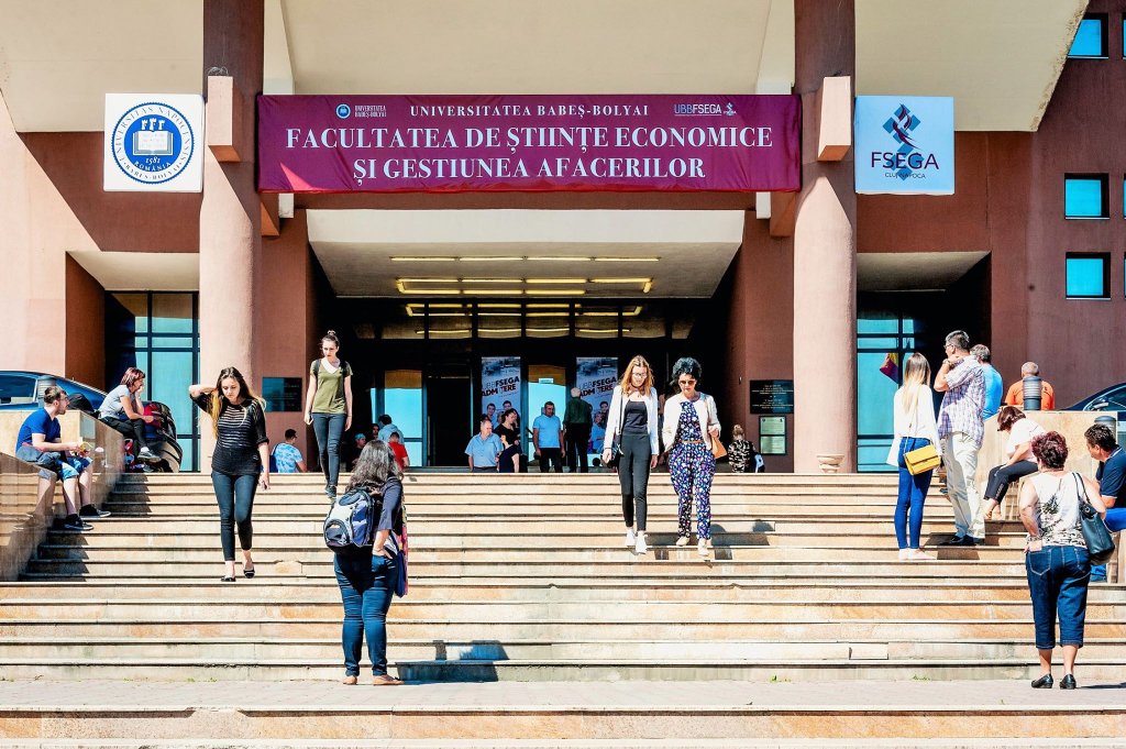 Banca Transilvania va primi studenți în practică, pe fonduri europene