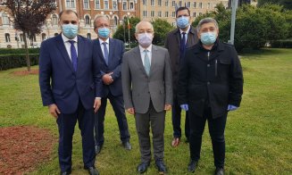 PNL Cluj a depus dosarele cu candidaţii pentru parlamentare. Boc: "Clujul trebuie să fie în continuare de referință"