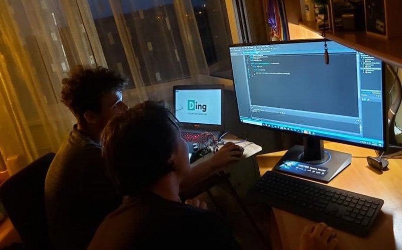 Tinerii IT-iști clujeni vor să revoluționeze medicina și traficul