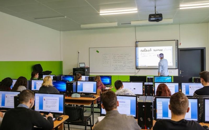 Mai multe burse pentru elevi decât anul trecut la Cluj-Napoca