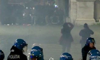 Protestatarii din Roma, dispersaţi cu ajutorul tunurilor de apă