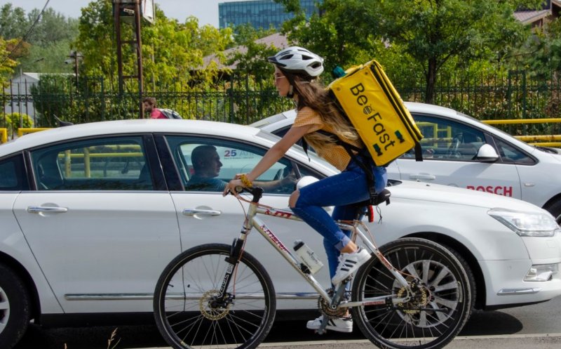 Bicicletele de curierat BeeFast intră pe străzile Clujului