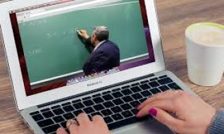 Problema orelor online continuă. 60% dintre profesori spun că n-au primit tablete de la școală