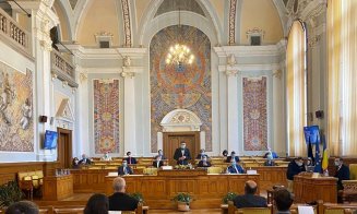 Universitatea Babeș-Bolyai își trimite salariații acasă