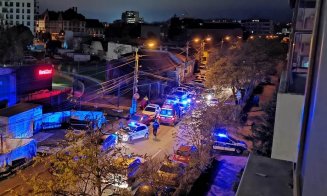 Tânăra înjunghiată în plină stradă la Cluj este în stare gravă. Concubinul, cercetat pentru tentativă de omor