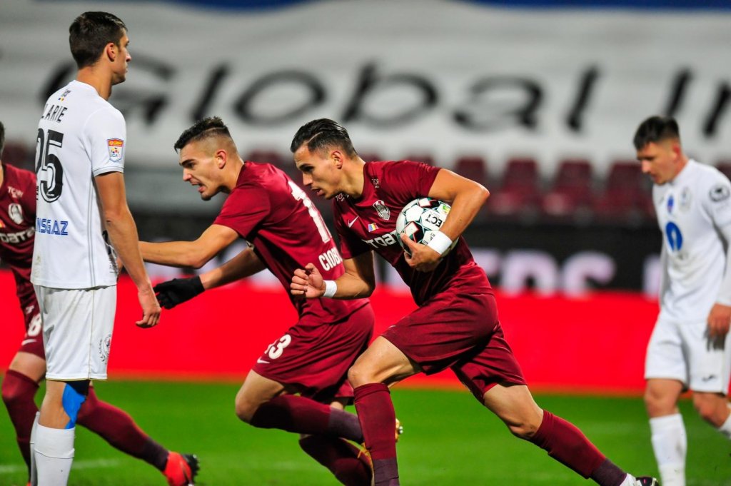 Un fundaș al CFR-ului e cel mai bun fotbalist din Liga 1 la capitolul dueluri aeriene