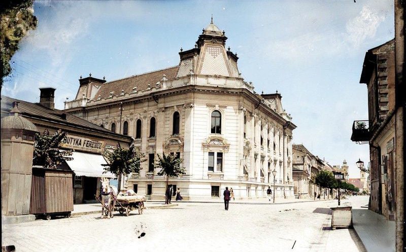 Sediul Băncii Austro-Ungare, construit în 1904. Ştiţi ce este în prezent?