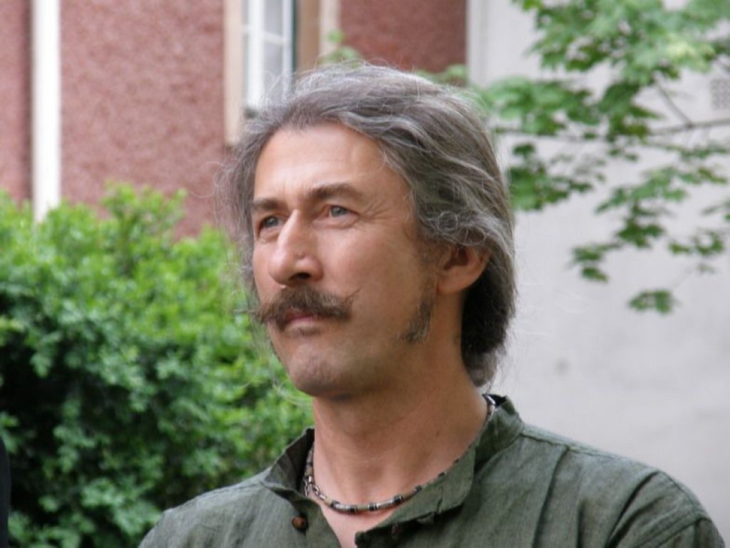 S-au strâns banii pentru Ernö! Celebrul artist clujean va fi operat în 15 decembrie