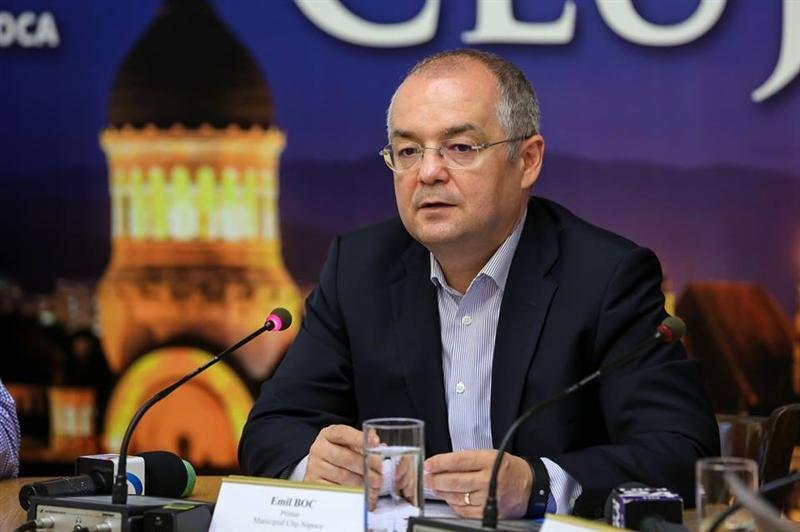Stand-up cu primarul Clujului, despre pandemie: "Nicio femeie nu a reușit să țină bărbații departe de stadioane, baruri, așa cum a făcut COVID-19"