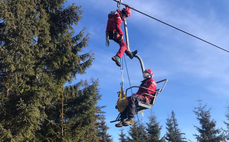 Exercițiu de salvare din telescaun pe o pârtie din Cluj