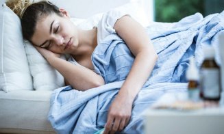 Studiu: Simptomele de COVID persistă peste şase săptămâni în unul din trei cazuri
