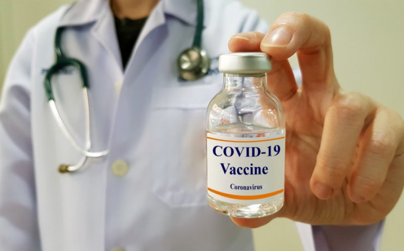 Mâine începe vaccinarea la Cluj. Cine sunt primele cinci persoane care vor primi serul